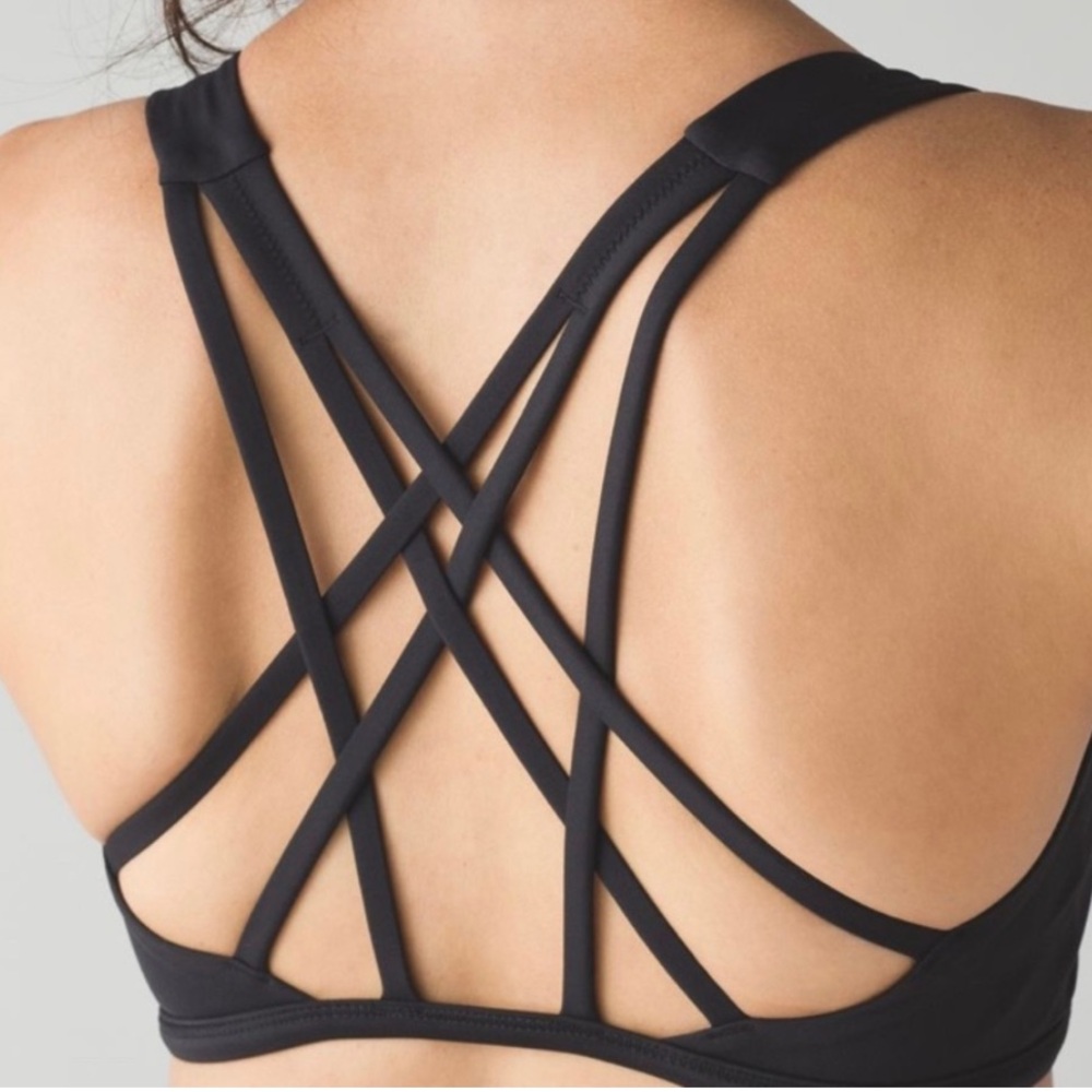 lululemon ‘free to be serene’ bra - size 4